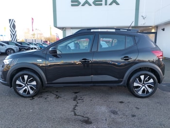 Used Dacia Sandero Stepway 2025 for sale - 77073451: Photo