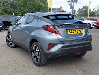 Used Toyota C-HR 2023 for sale - 79447801: Photo