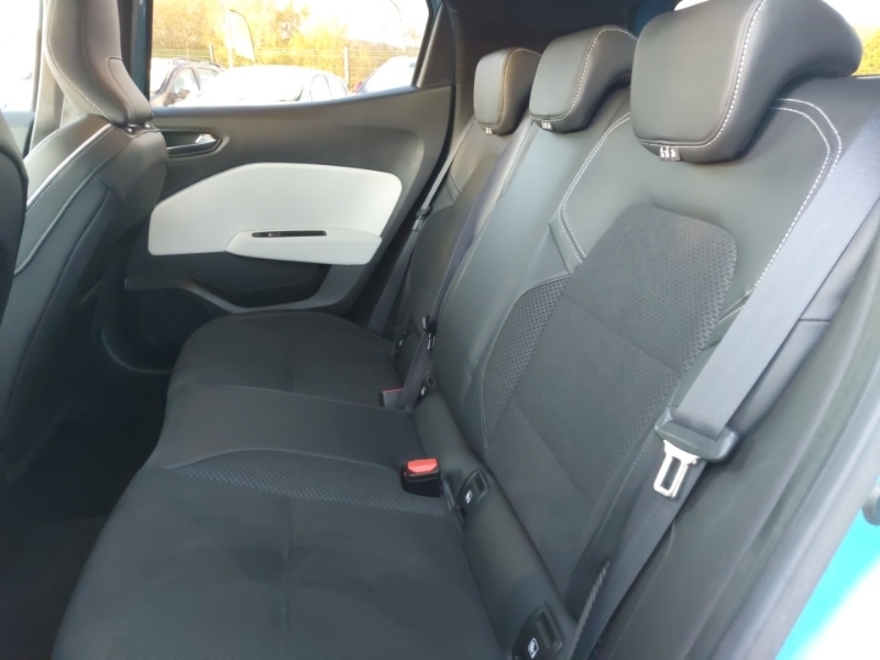 Used Renault Clio 2021 for sale - 76639493: Photo 6