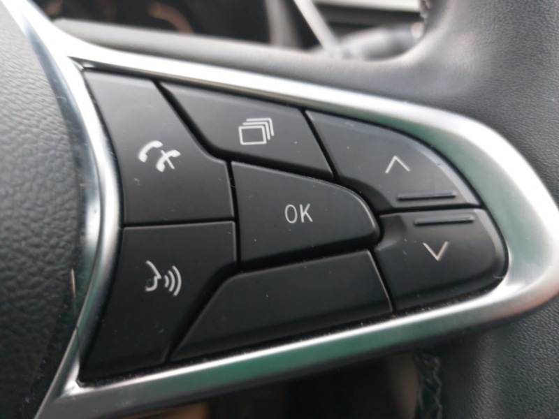 Used Renault Clio 2022 for sale - 76911572: Photo 16