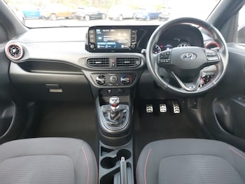 Used Hyundai i10 2021 for sale - 76602703: Photo