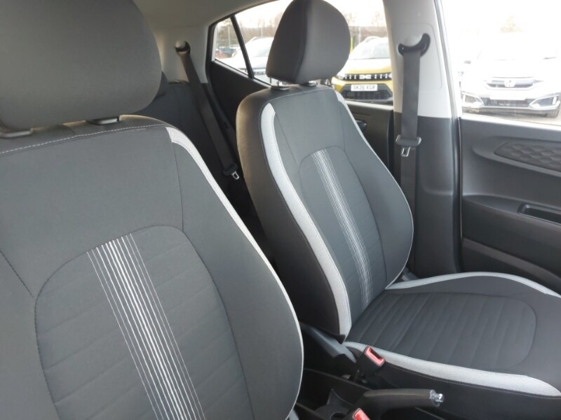 Used Hyundai i10 2021 for sale - 77580472: Photo 14