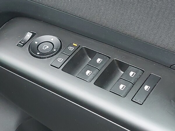 Used Hyundai KONA 2023 for sale - 76264842: Photo 13
