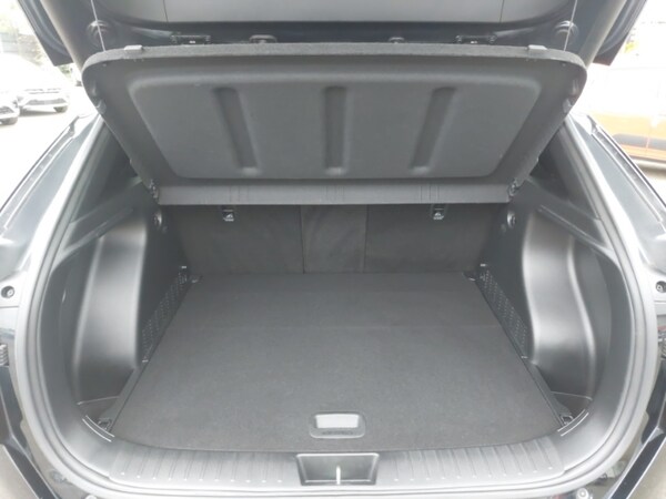 Used Hyundai KONA 2023 for sale - 76264842: Photo 8