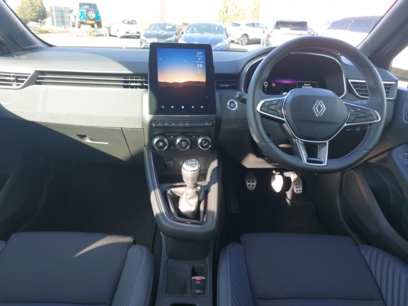 Used Renault Clio 2024 for sale - 77956733: Photo 2