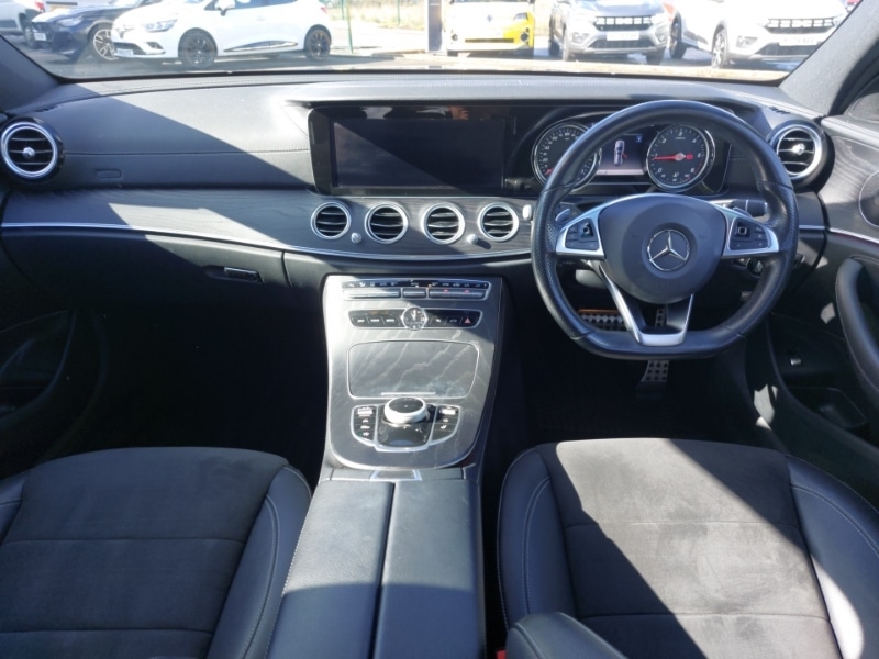 Used Mercedes-Benz E Class 2019 for sale - 78211361: Photo 2
