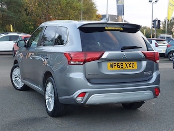 Used Mitsubishi Outlander 2018 for sale - 76244347: Photo