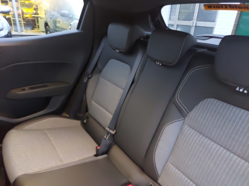 Used Renault Clio 2025 for sale - 77150344: Photo 6