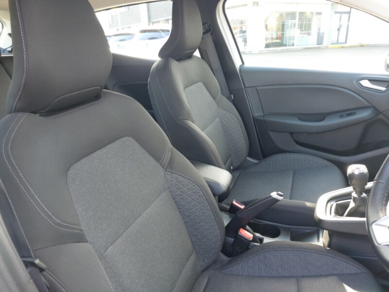 Used Renault Clio 2023 for sale - 78151626: Photo 16