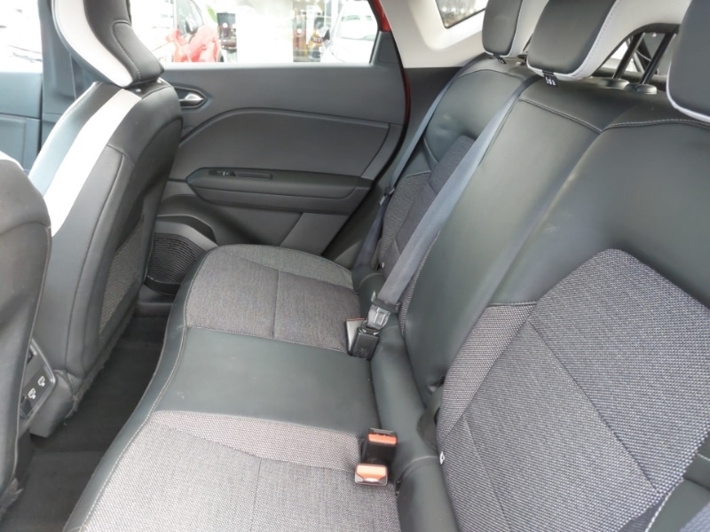 Used Renault Captur 2021 for sale - 77874455: Photo 6