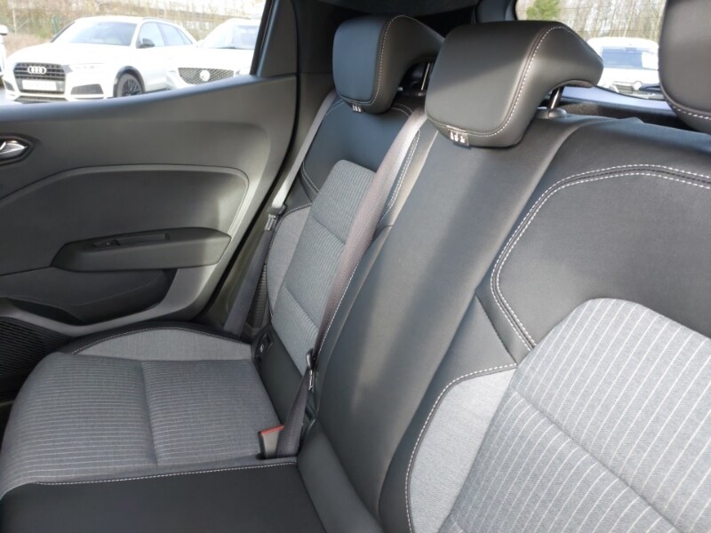 Used Renault Clio 2025 for sale - 77907902: Photo 6