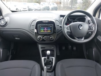 Used Renault Captur 2019 for sale - 77816451: Photo