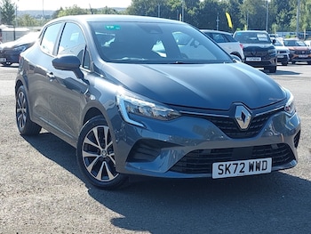 Used Renault Clio 2022 for sale - 75976516: Photo