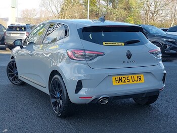 Used Renault Clio 2025 for sale - 77568989: Photo