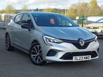 Used Renault Clio 2023 for sale - 78342457: Photo