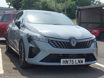 Used Renault Clio 2025 for sale - 79185841: Photo