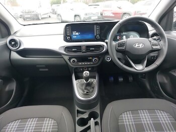Used Hyundai i10 2025 for sale - 77183945: Photo