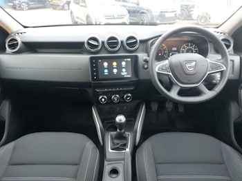 Used Dacia Duster 2022 for sale - 76297926: Photo 2
