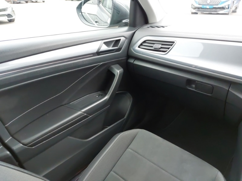 Used Volkswagen T-Roc 2022 for sale - 76071176: Photo 10