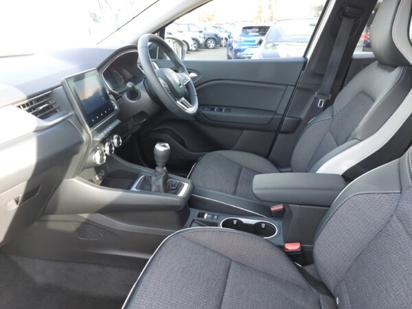 Used Renault Captur 2022 for sale - 76225779: Photo 5