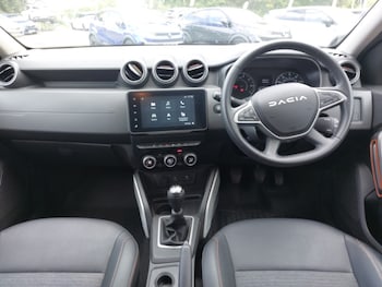 Used Dacia Duster 2023 for sale - 79382980: Photo