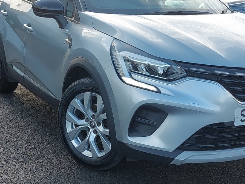 Used Renault Captur 2020 for sale - 77352930: Photo 9