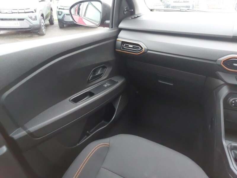 Used Dacia Sandero Stepway 2022 for sale - 77832675: Photo 10