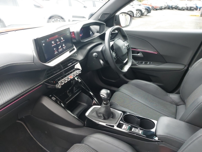 Used Peugeot 2008 2023 for sale - 76160461: Photo 5
