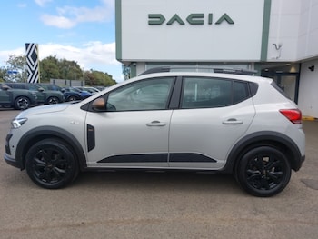 Used Dacia Sandero Stepway 2023 for sale - 75501048: Photo
