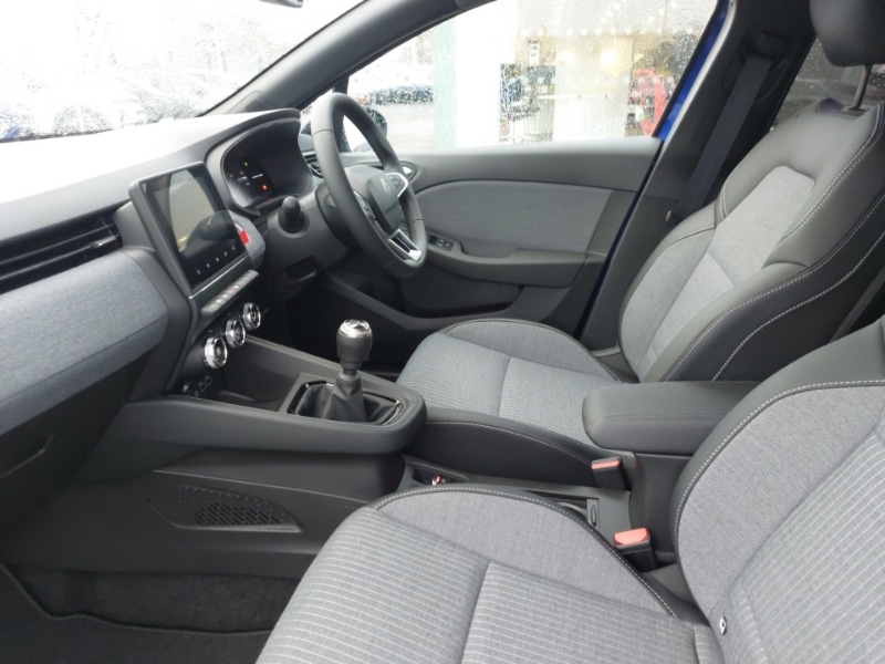 Used Renault Clio 2025 for sale - 76847007: Photo 5