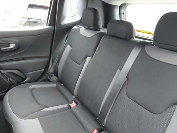 Used Jeep Renegade 2023 for sale - 76282138: Photo 6