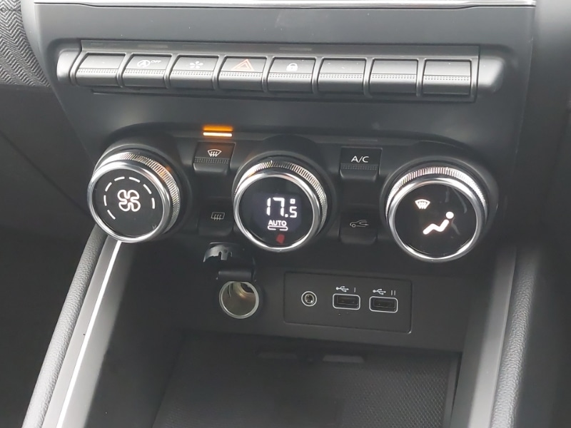 Used Renault Clio 2025 for sale - 77150353: Photo 18