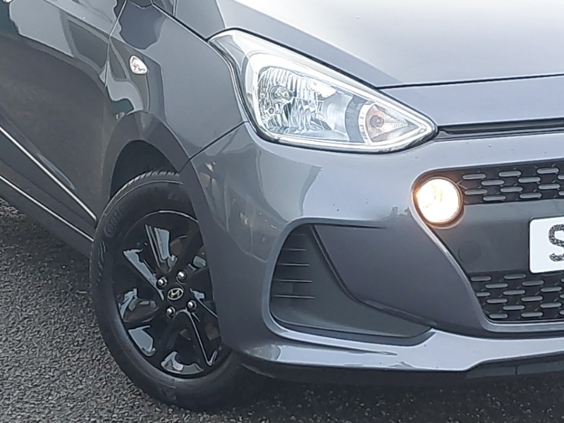 Used Hyundai i10 2018 for sale - 76471488: Photo 9