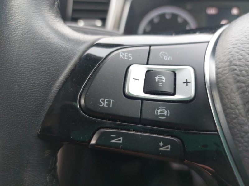 Used Volkswagen T-Roc 2018 for sale - 76983105: Photo 19