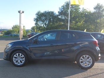 Used Renault Captur 2022 for sale - 79153544: Photo