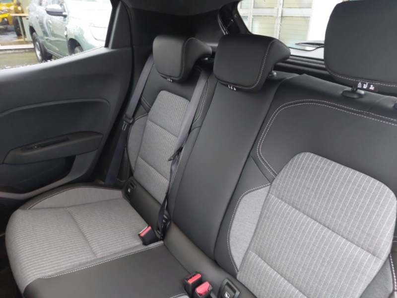 Used Renault Clio 2025 for sale - 77150345: Photo 6