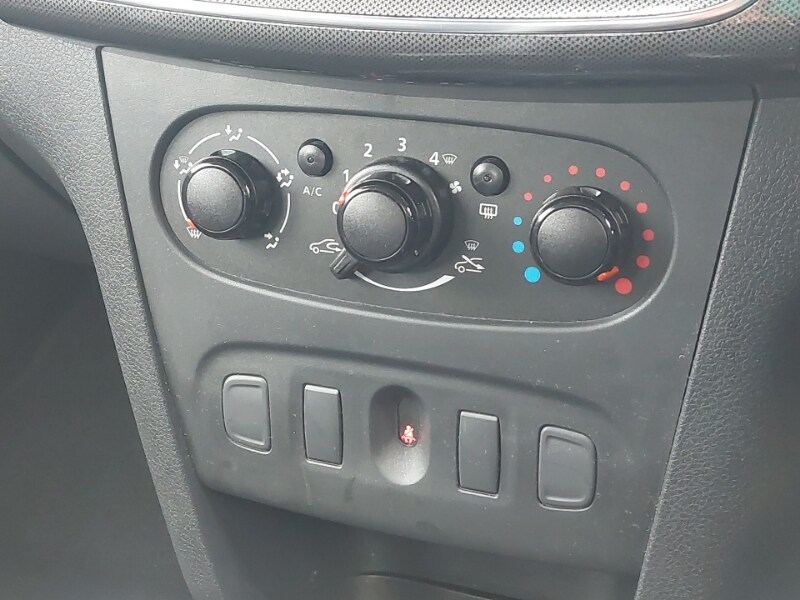 Used Dacia Sandero Stepway 2020 for sale - 77596752: Photo 17