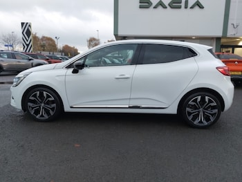 Used Renault Clio 2023 for sale - 76498297: Photo