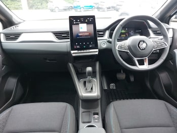 Used Renault Captur 2025 for sale - 75652365: Photo