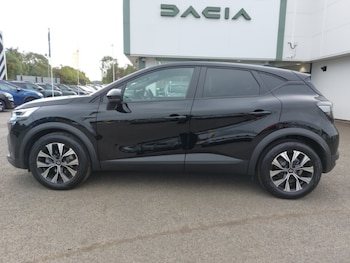 Used Renault Captur 2025 for sale - 75652365: Photo