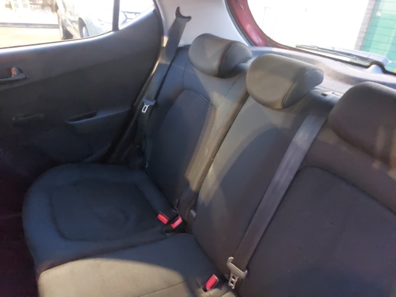 Used Hyundai i10 2019 for sale - 77169140: Photo 6