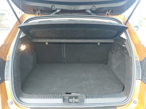 Used Renault Captur 2021 for sale - 76183659: Photo 8