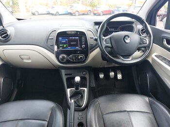 Used Renault Captur 2018 for sale - 76683778: Photo