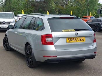 Used Skoda Octavia 2019 for sale - 78567867: Photo