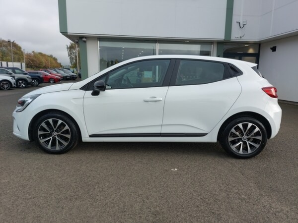 Used Renault Clio 2023 for sale - 76188082: Photo 4