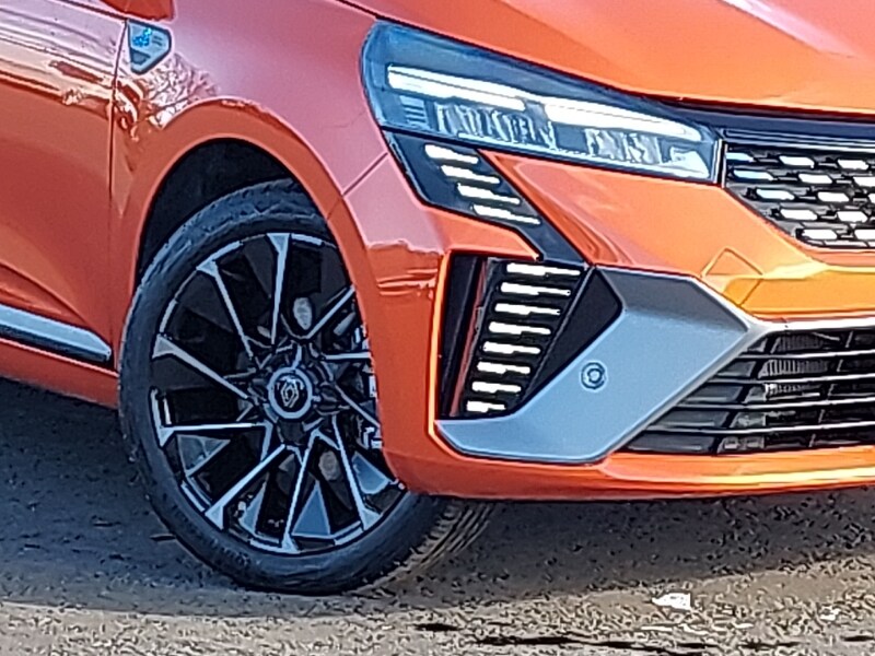 Used Renault Clio 2025 for sale - 77544330: Photo 9