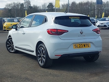 Used Renault Clio 2023 for sale - 78066110: Photo