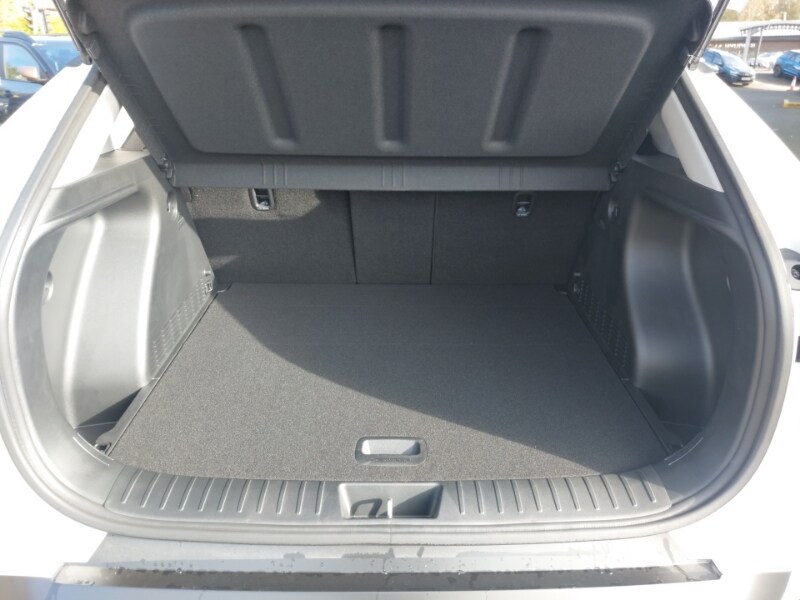 Used Hyundai KONA 2025 for sale - 76294258: Photo 8