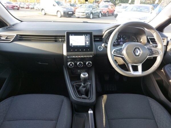 Used Renault Clio 2022 for sale - 76233583: Photo 2