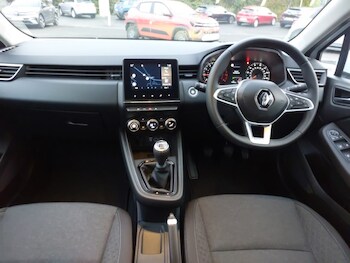 Used Renault Clio 2022 for sale - 76172231: Photo